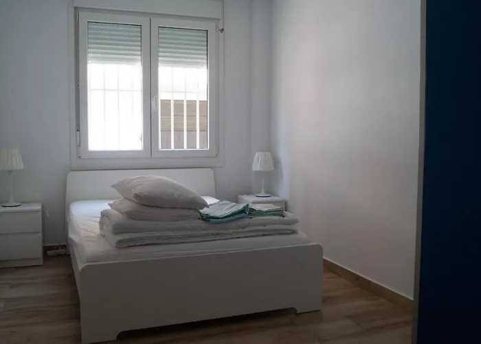 Y Sus 2 Catedrales 公寓 *